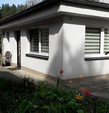 Ferienhaus Im Gruenen/Monteurzimmer โอราเนียนบวร์ก ภายนอก รูปภาพ